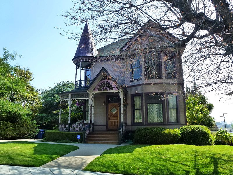 800px-Haskins_House,_1344_Carroll_Avenue_(_1888_)